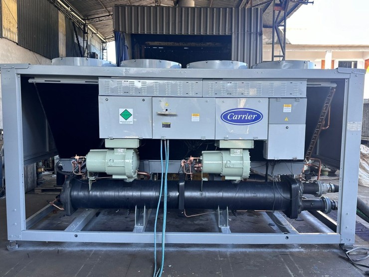 Chiller CARRIER 130TR